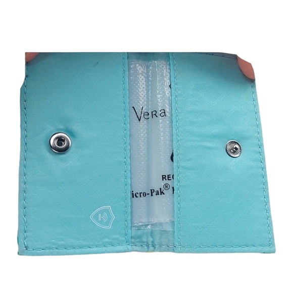 • New • Vera Bradley Floral Card Case NWT Gorgeous! Host Pick - Picture 6 of 12